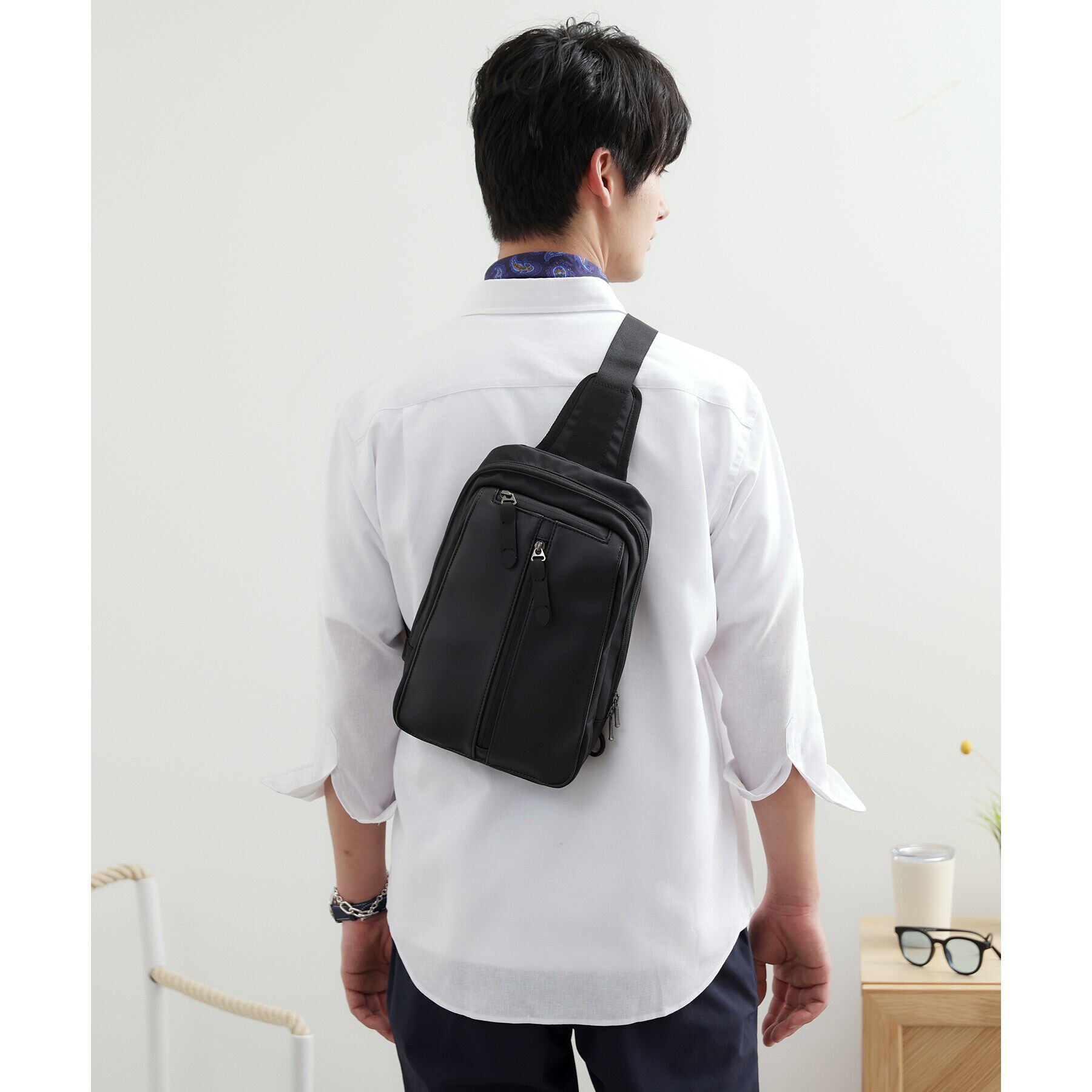 TAKEO KIKUCHI「ライトウエイト ボディバッグ」|ショルダー・メッセンジャー|