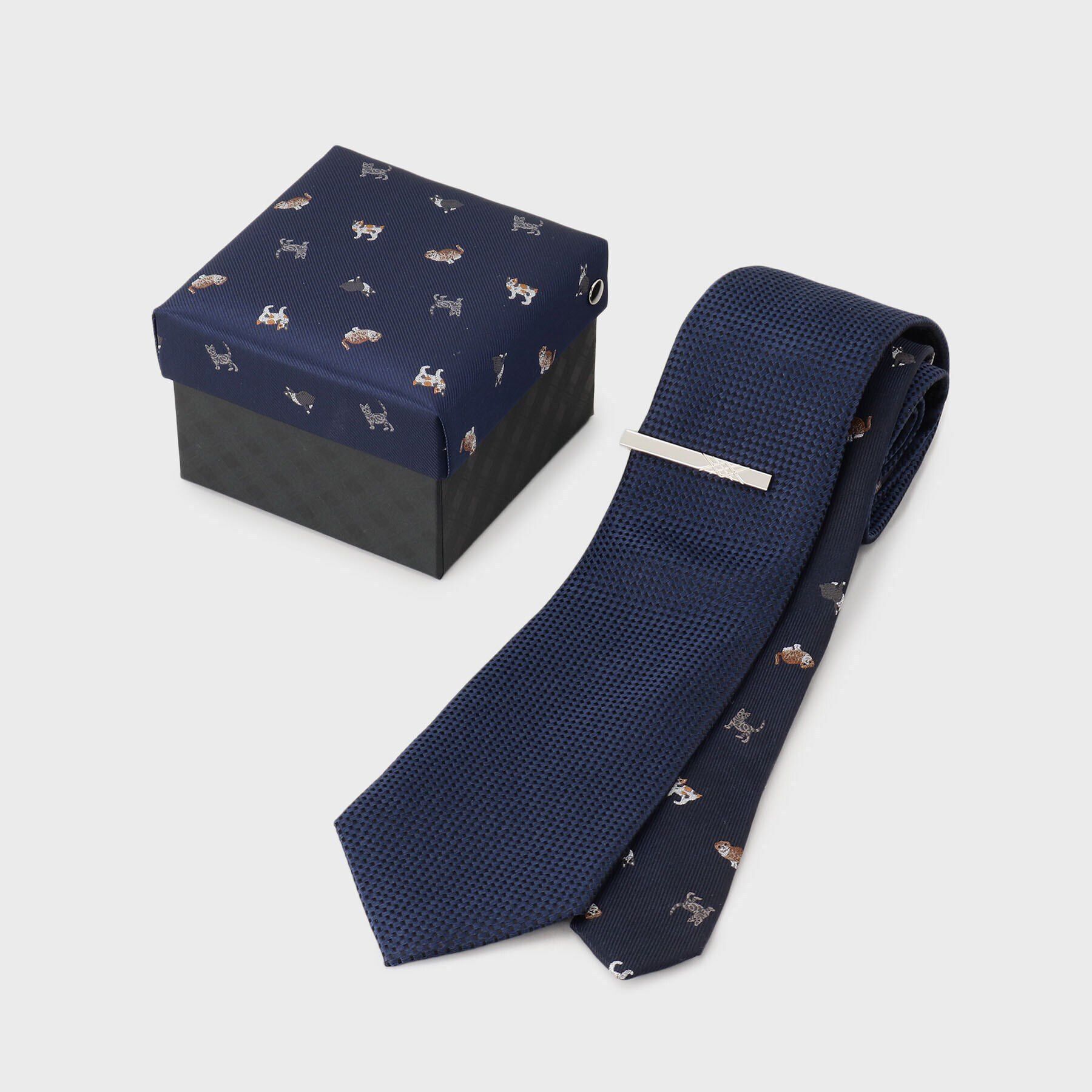 TAKEO KIKUCHI「【アニマル柄】ネクタイ＆タイバーBOXセット」|ネクタイ・蝶ネクタイ|ネイビー(094)