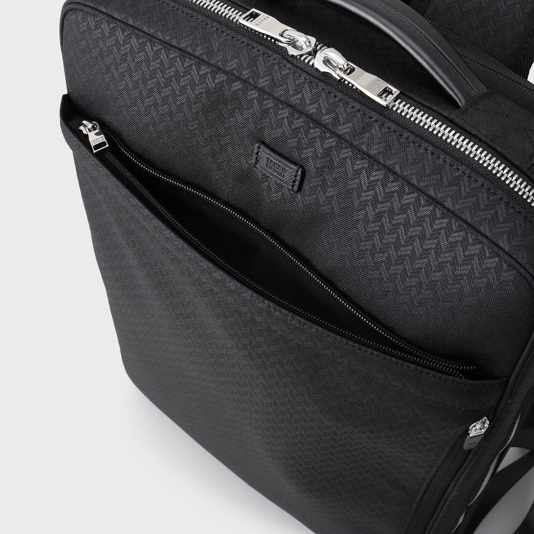 TAKEO KIKUCHI「【3WAY/15インチPC対応】ヒートエンボス矢絣柄 バッグ」|リュック|