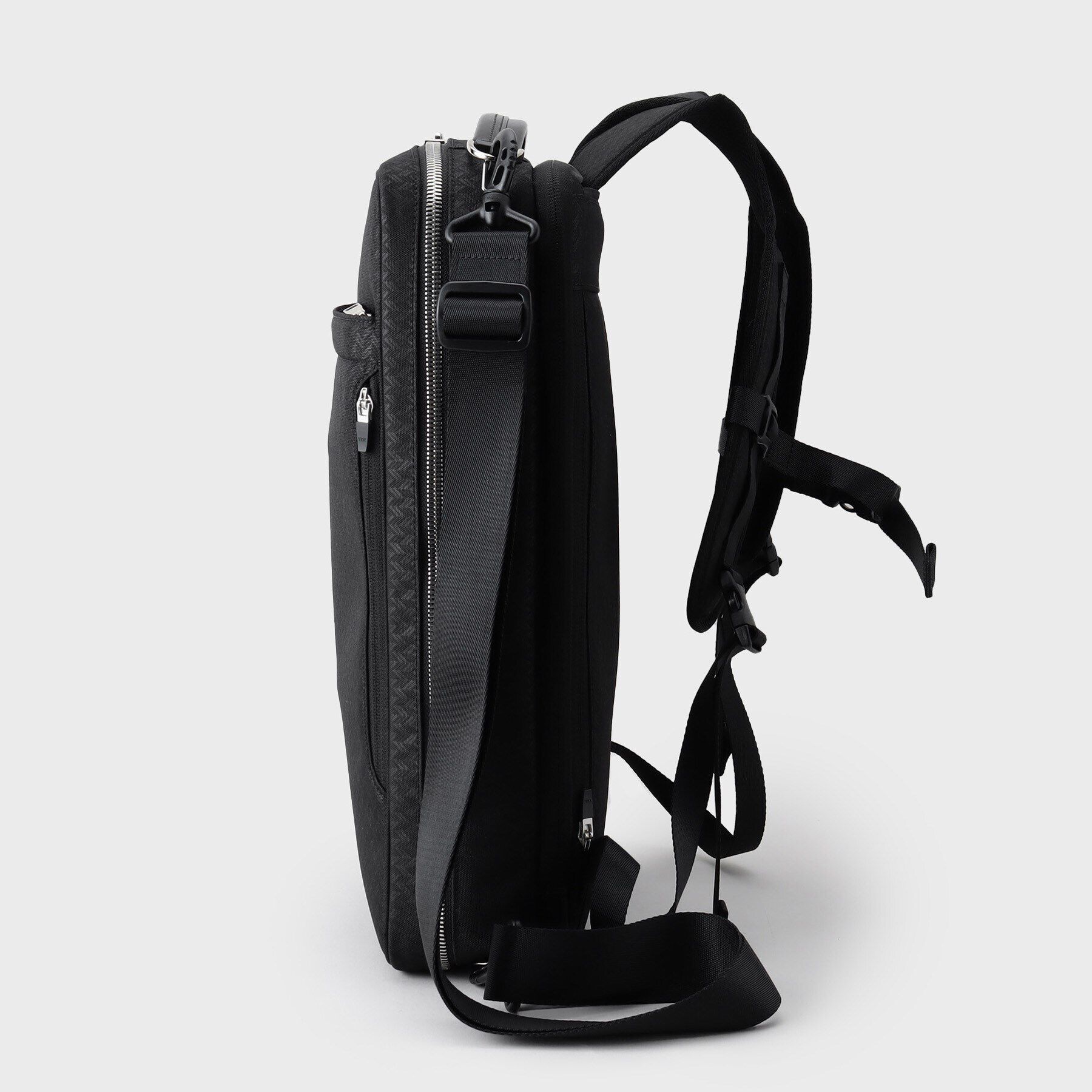 TAKEO KIKUCHI「【3WAY/15インチPC対応】ヒートエンボス矢絣柄 バッグ」|リュック|