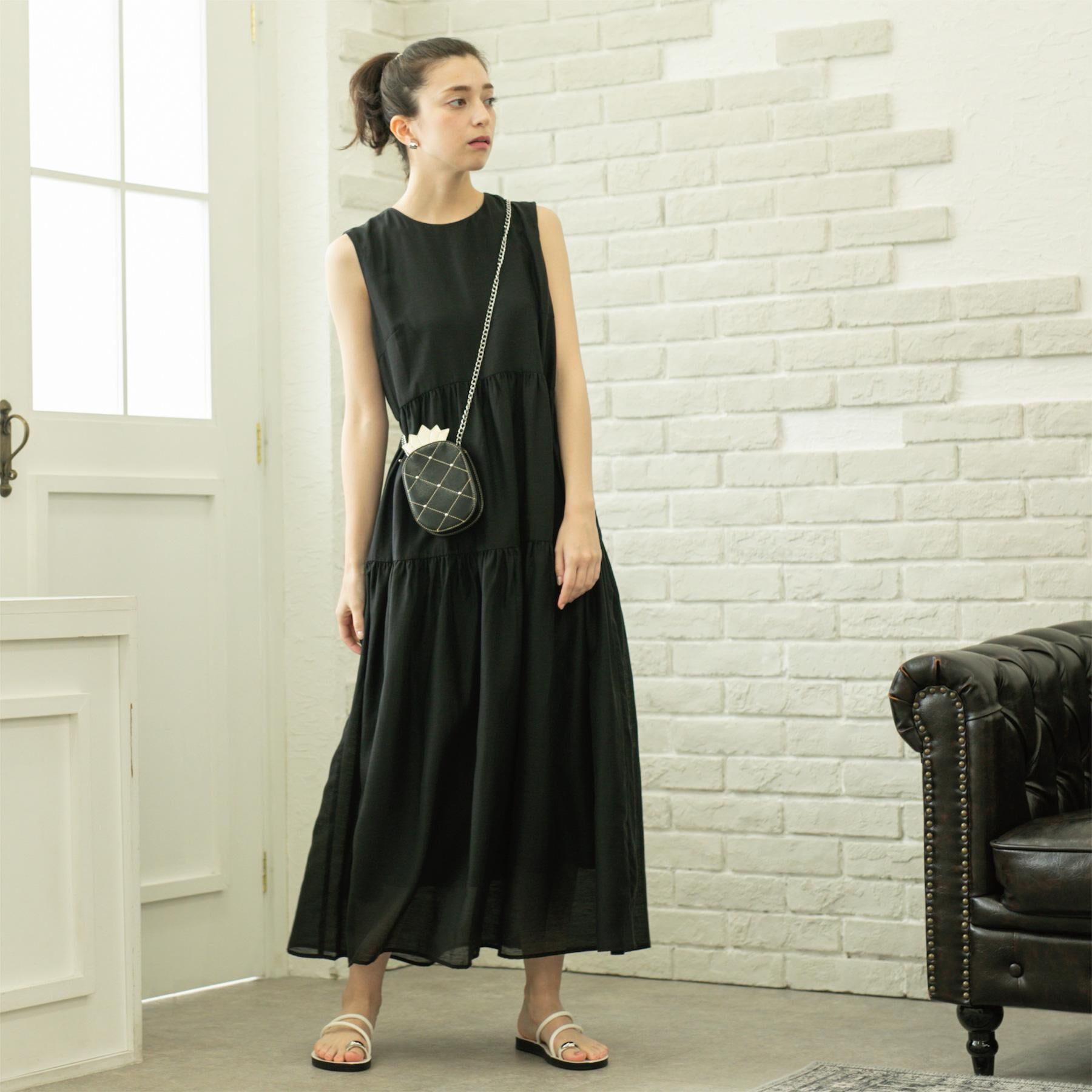 OPAQUE.CLIP「麻混シアーギャザーティアードワンピース【洗濯機洗い可】」|ワンピース|ブラック(019)