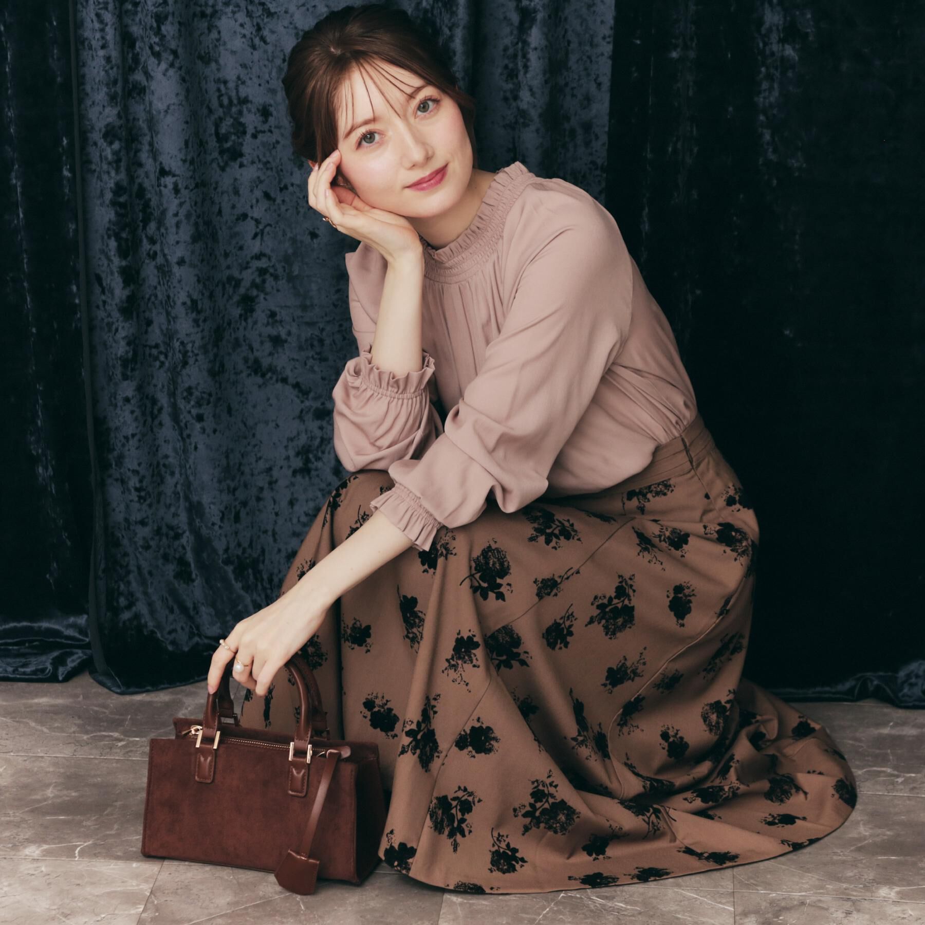 Couture broach「【美シルエット・通勤】フロッキーフラワープリントスカート」|スカート|ブラウン(143)