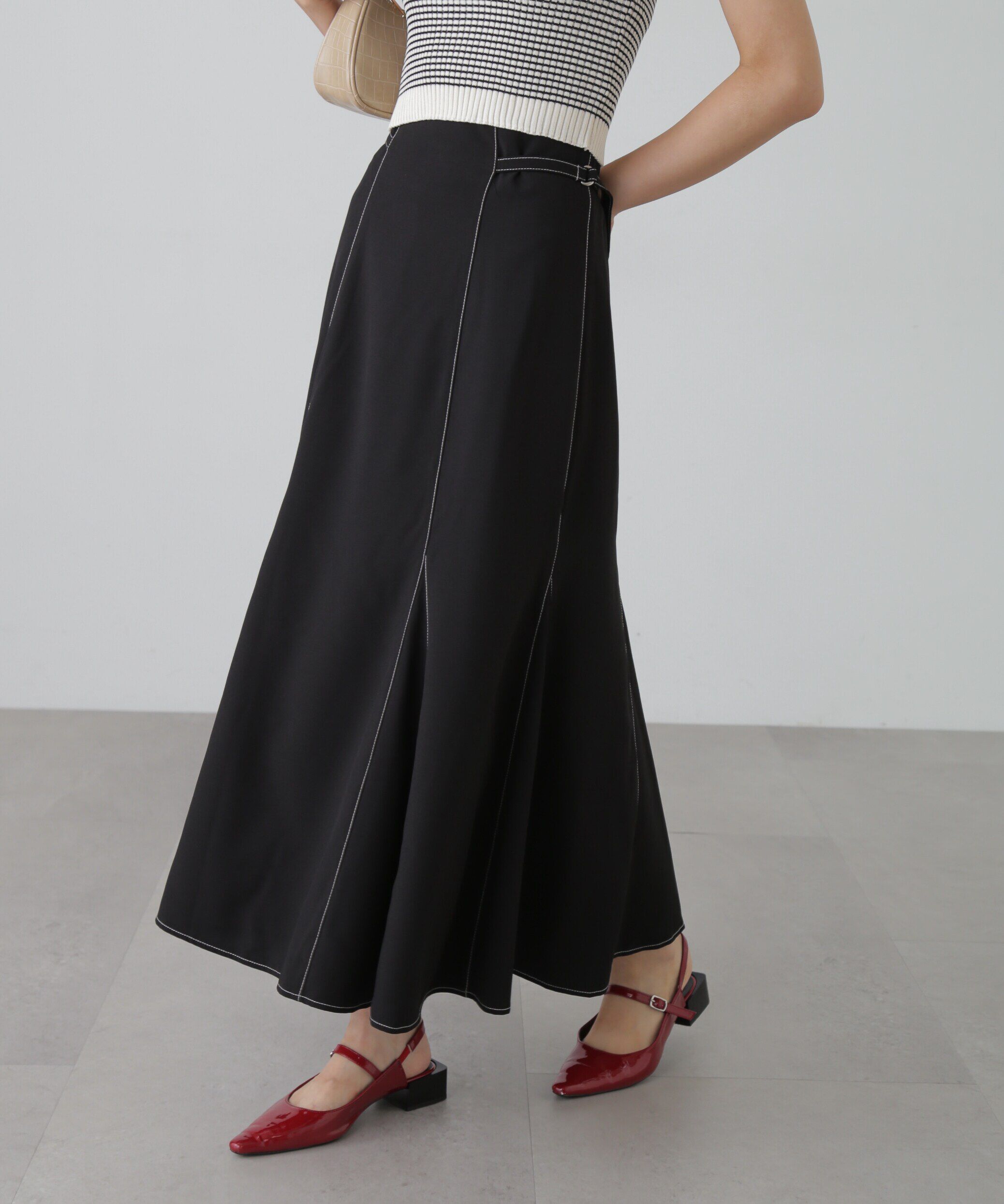  「[低身長サイズ/Sシリーズ]配色ステッチサイドベルトマーメイドスカート」|スカート|ブラック