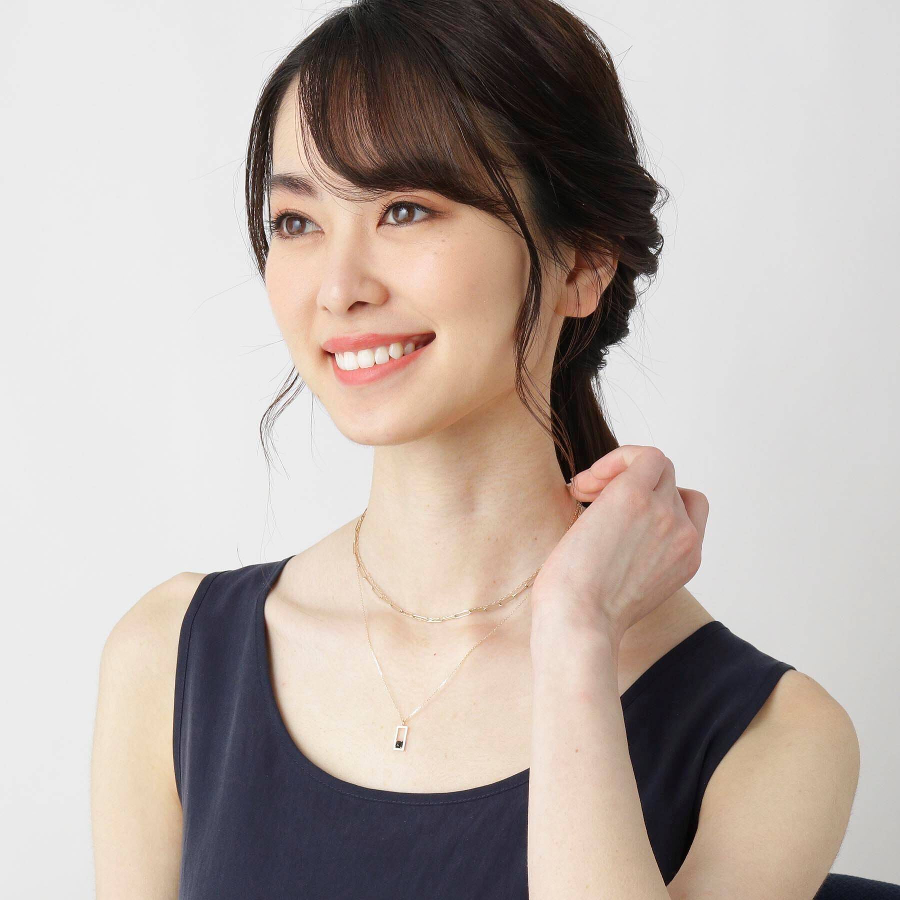 COCOSHNIK「K10カラーストーン（オニキス）クッションローズカット 長角ネックレス」|ネックレス|