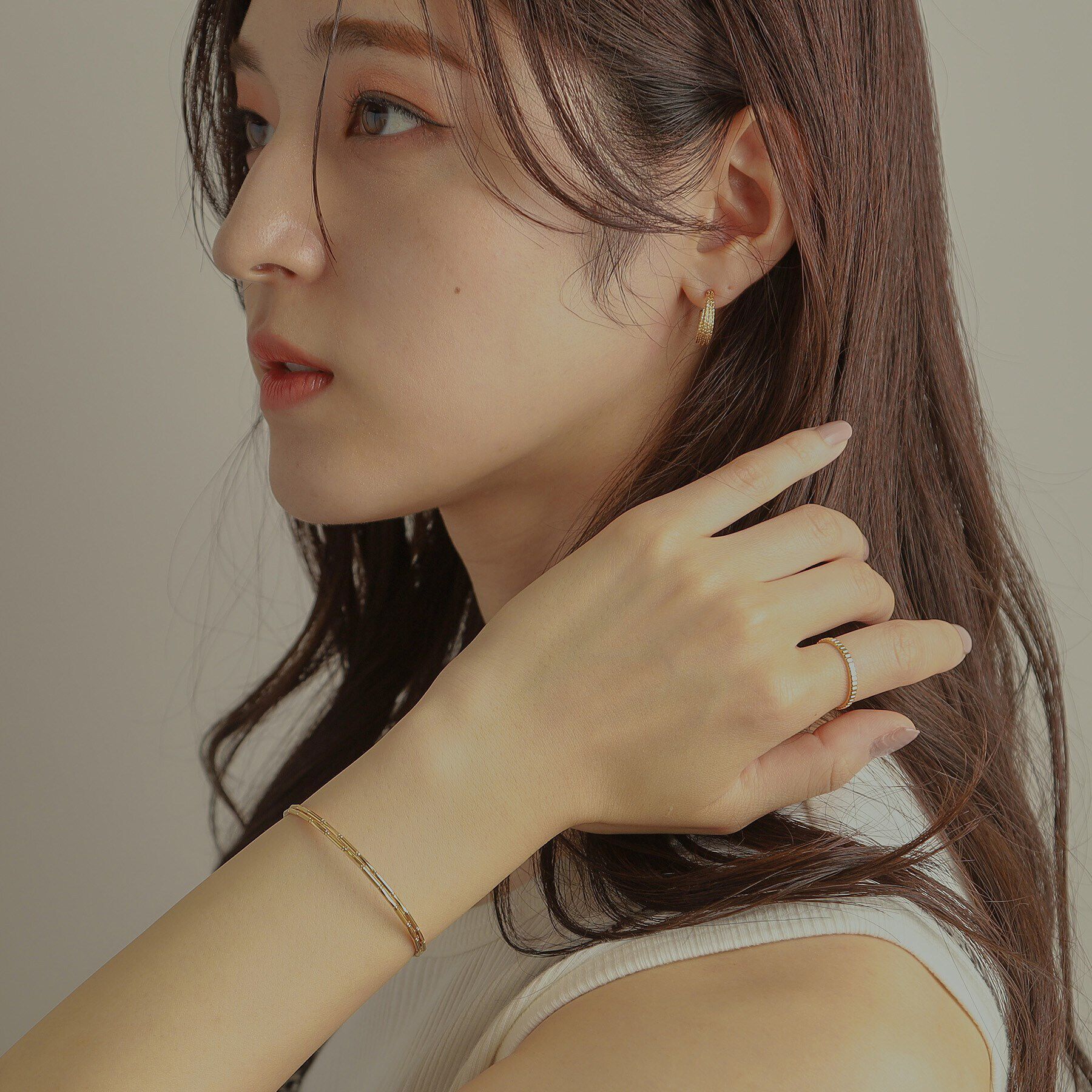 COCOSHNIK「K18シェイプカットビーズ形状記憶 ブレスレット」|ブレスレット・バングル|