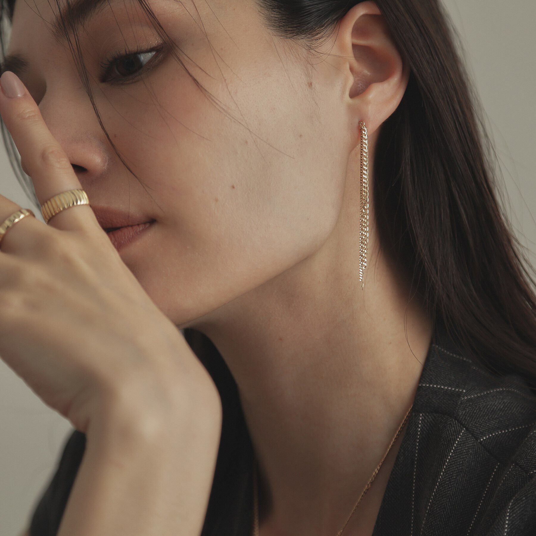 COCOSHNIK「K10キヘイミックスチェーンフリンジ スタッドピアス」|ピアス|