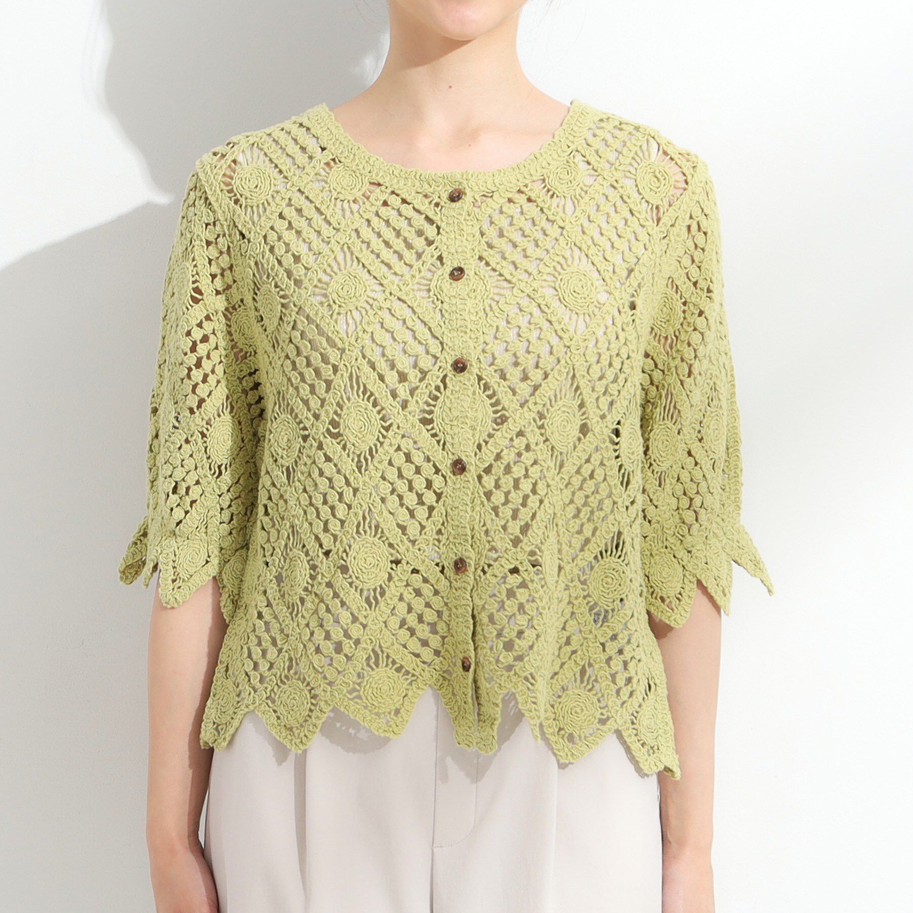 SHOO･LA･RUE「【2WAY】大人のほんのり甘いスタイルに クロシェレースカーディガン」|カーディガン|