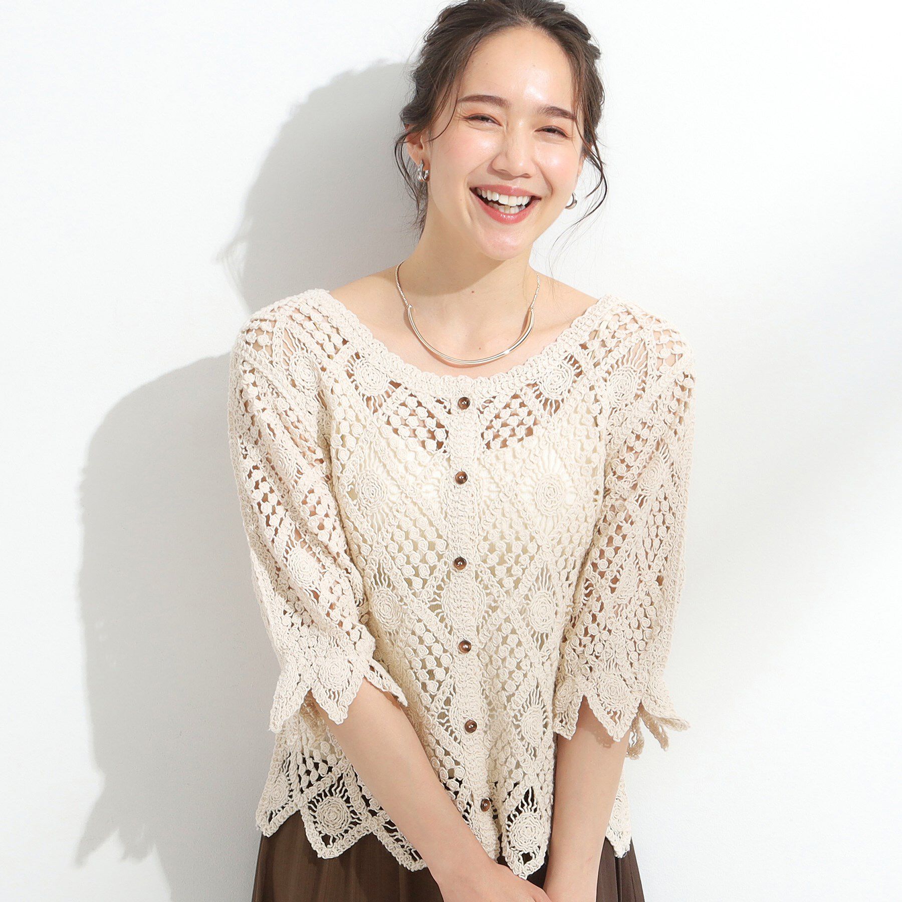 SHOO･LA･RUE「【2WAY】大人のほんのり甘いスタイルに クロシェレースカーディガン」|カーディガン|ライトベージュ(05