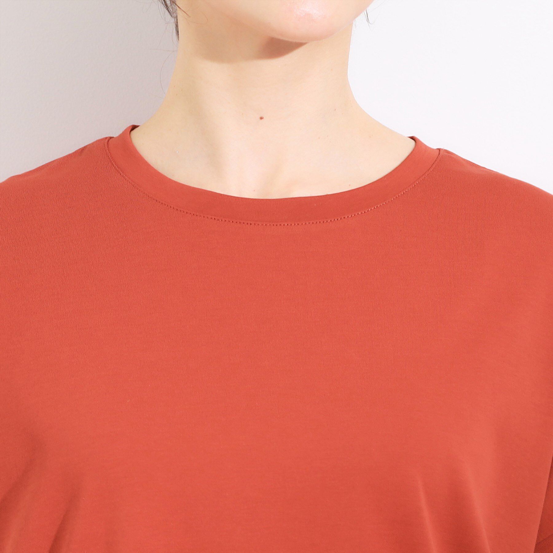 SHOO･LA･RUE「【S-LL/汗ジミ軽減/ひんやり/UV】体型カバーに タック入りドルマントップス」|Tシャツ・カットソー|