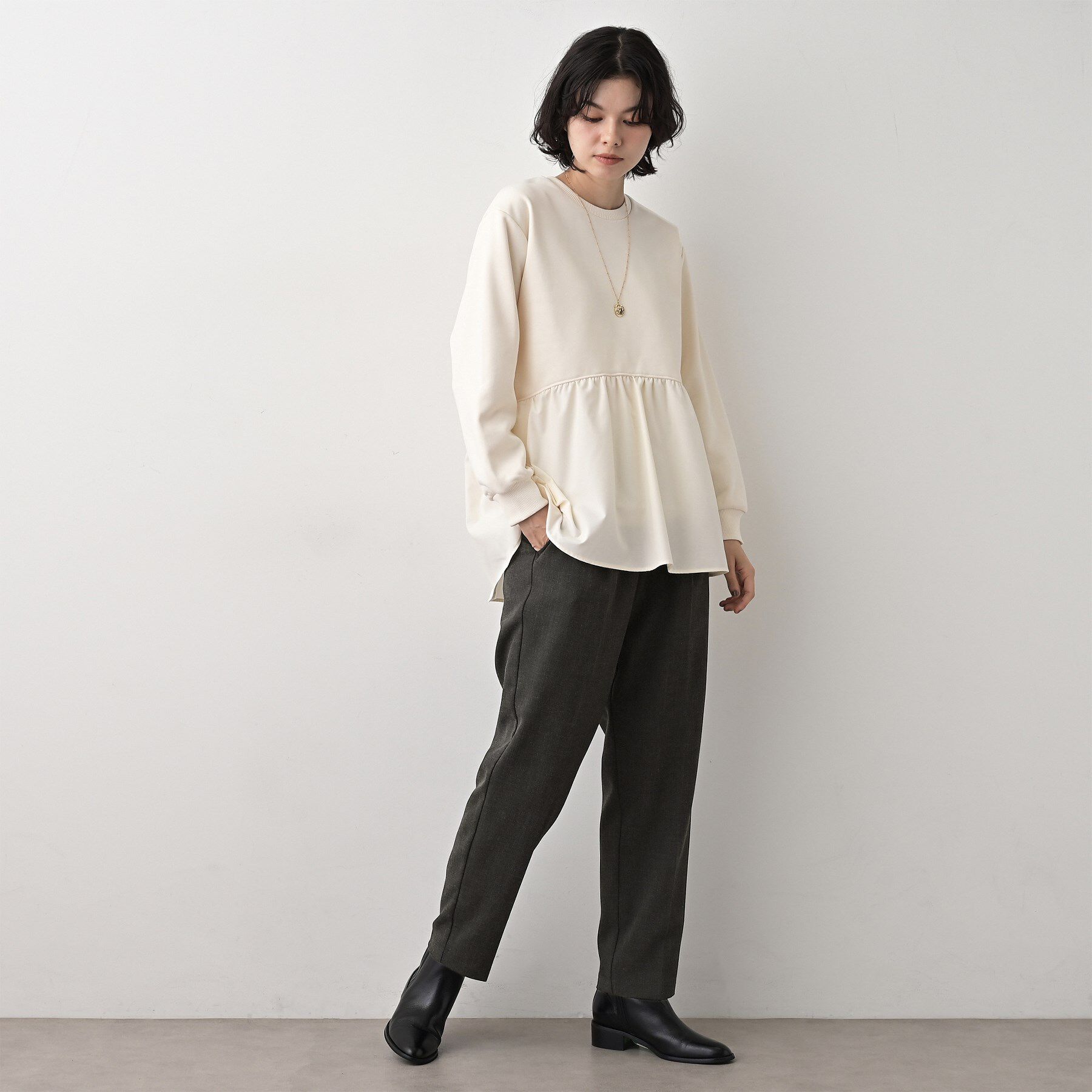 Dessin「【ウエストゴム/裏地付き】コンフォートテーパードパンツ」|その他|