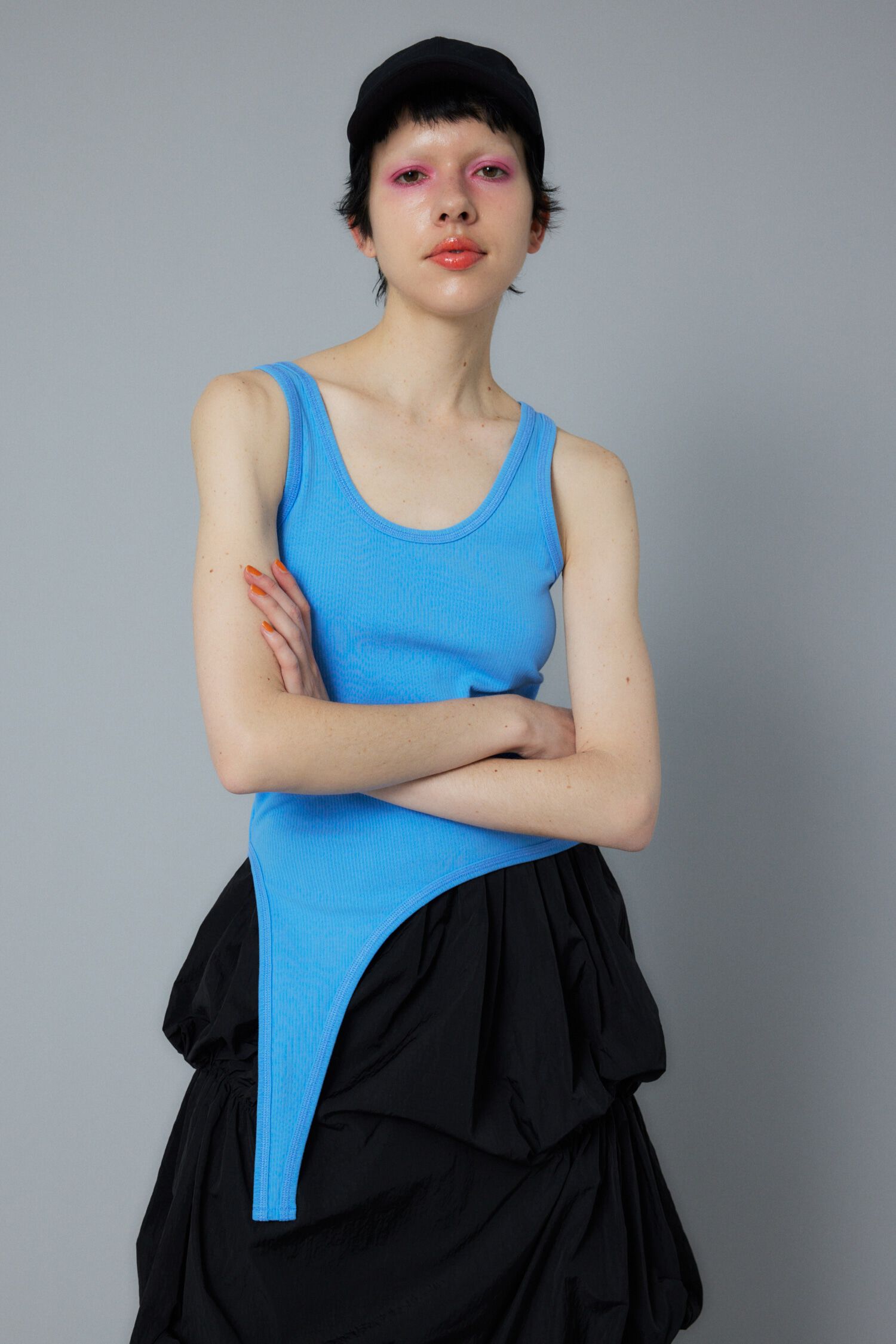 HeRIN.CYE「Sheer asymmetry tank」|タンクトップ|BLU