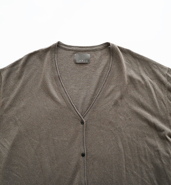 オローネ「Vネックオリオンカーディガン」|カーディガン|