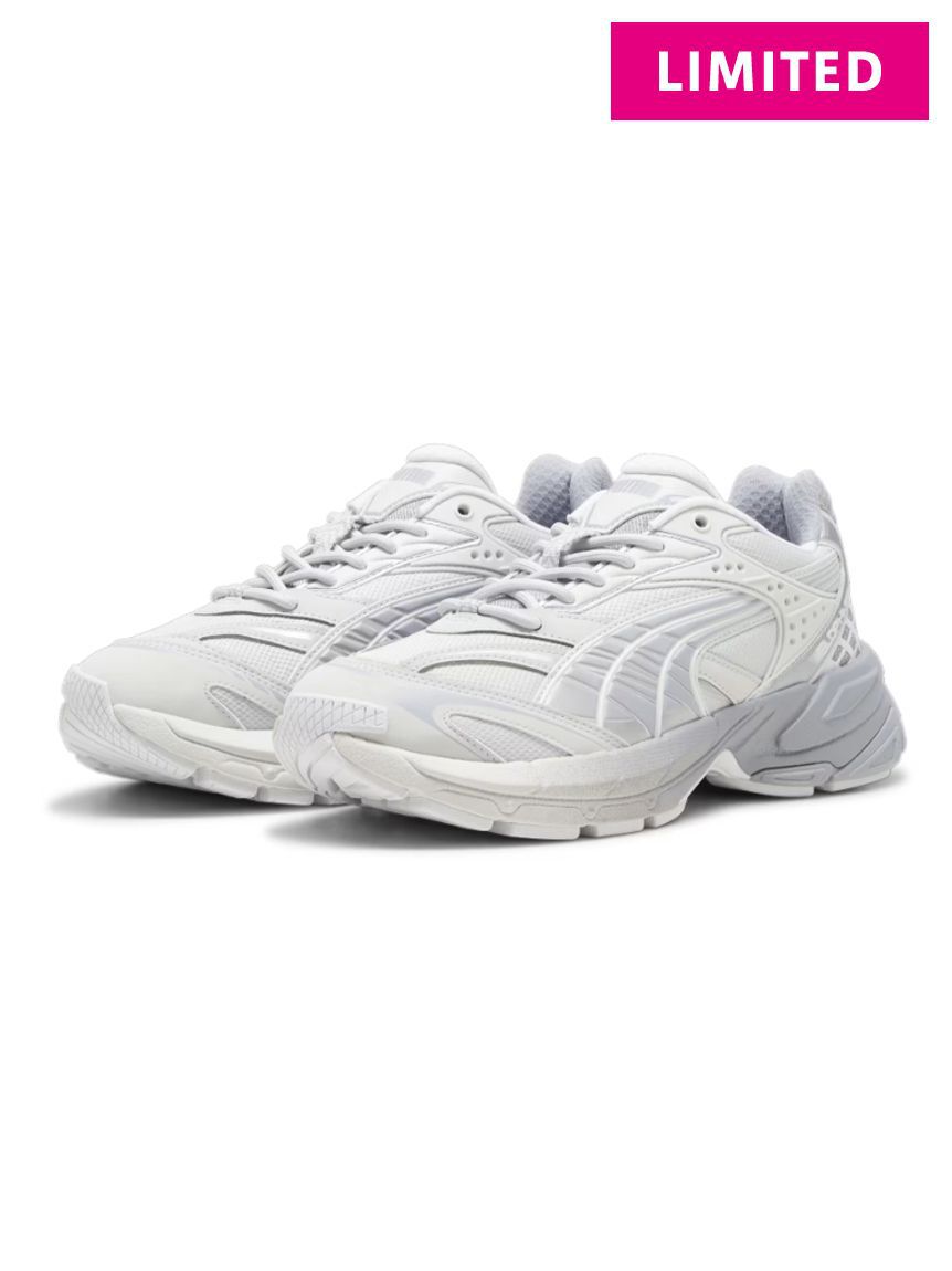 PUMA「【emmi&times;PUMA】Velophasis 372.5」|スニーカー|