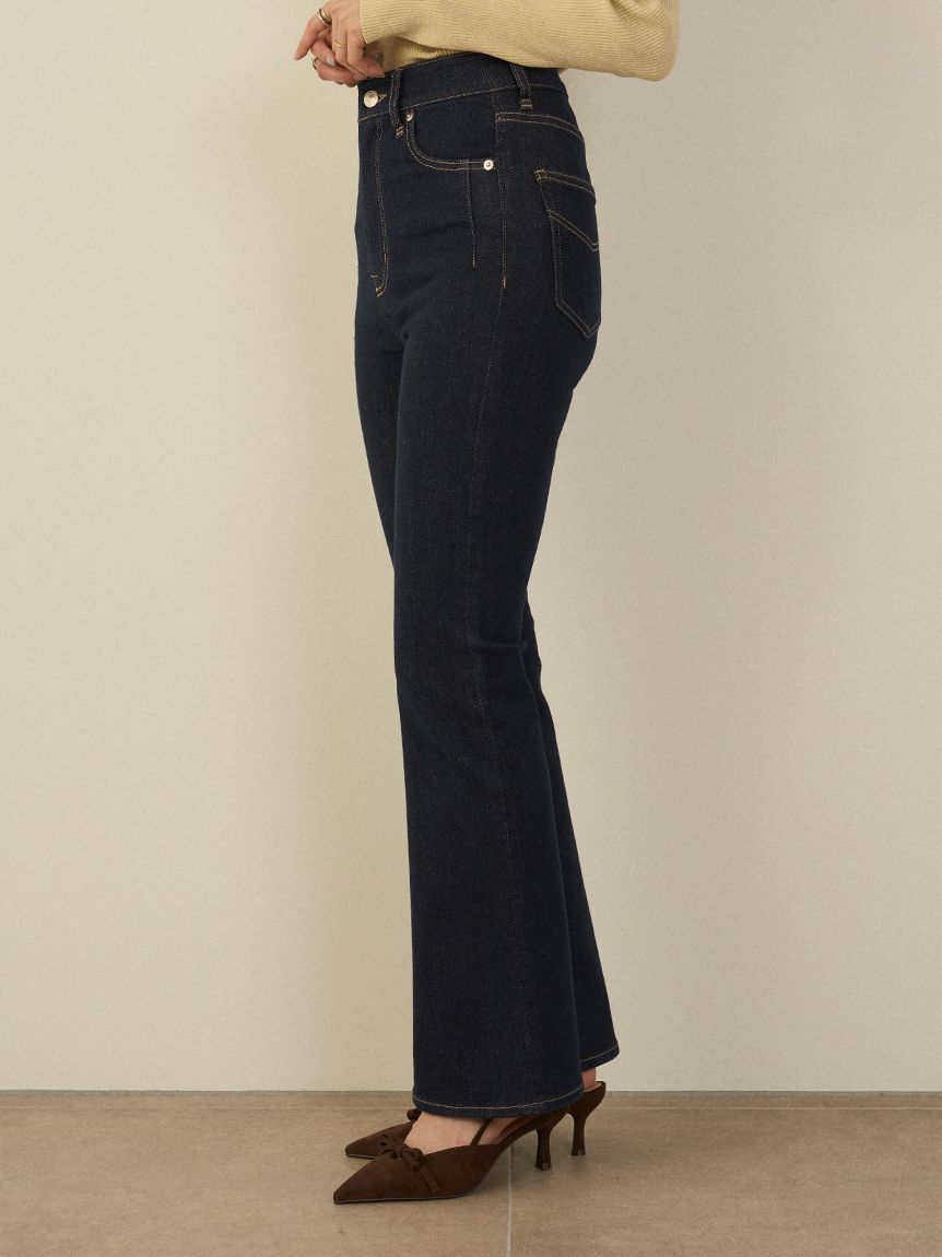 SNIDEL「【STYLEUPPANTS】ハイウエストフレア」|チノ|