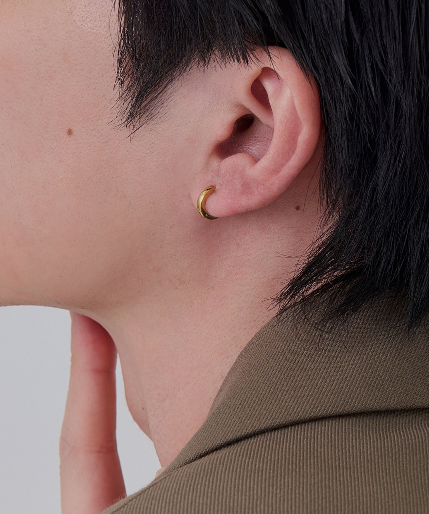 Phoebe「【金属アレルギー対応】ワンタッチメタルフープミニピアス　ゴールド/サージカルステンレス」|ピアス|