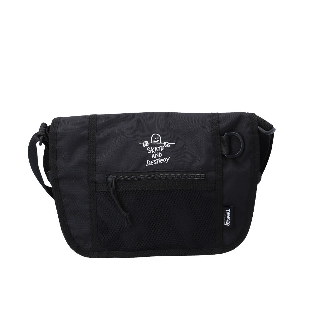 BACKYARD FAMILY「スラッシャー ショルダーバッグ THRASHER THR-301 通販 ショルダーバック」|ショルダー・メッセンジャー|ブラック2