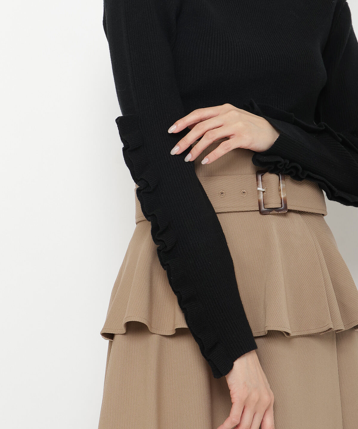 アンドクチュール「袖フリルハイネックリブニットプルオーバー」|ニット・セーター|