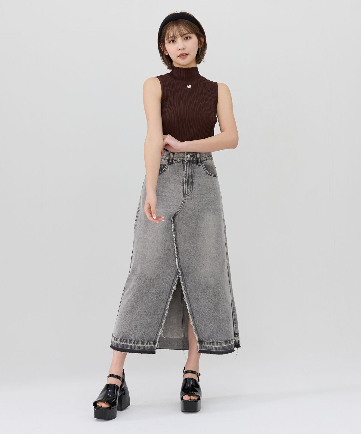 REDYAZEL「ハート刺繍ノースリーブリブニット」|ニット・セーター|