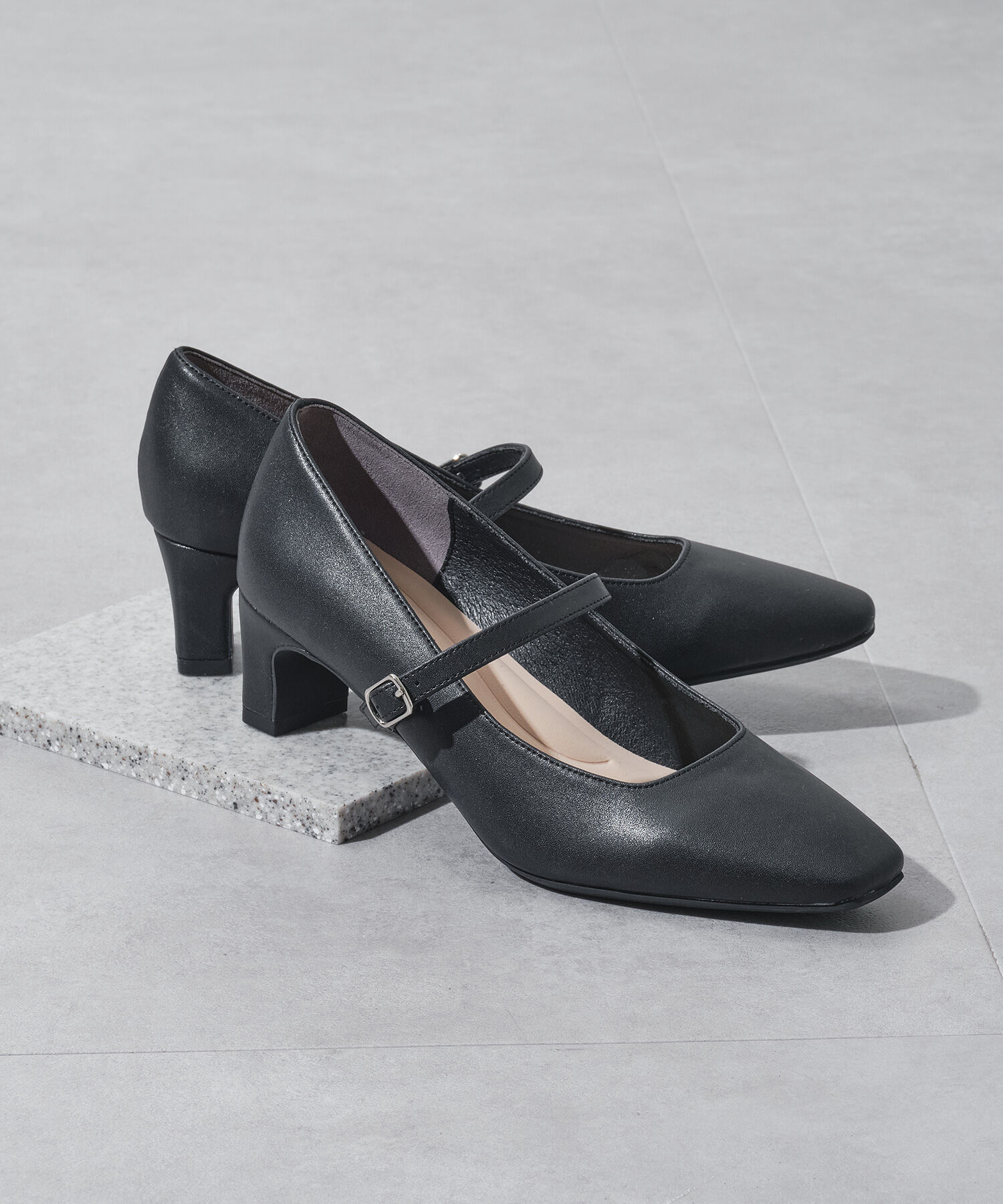 ORiental TRaffic「●2025秋冬新作● スクエアトゥ ストラップ ヒール パンプス /R-3006 オフィス 就活 冠婚葬祭」|パンプス|