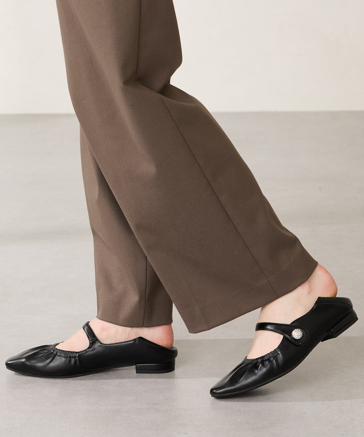 WA Oriental TRaffic「●2025秋冬新作●ギャザーデザインメリージェーン パンプス /52316 フラット 通勤靴 ストラップパンプス」|パンプス|