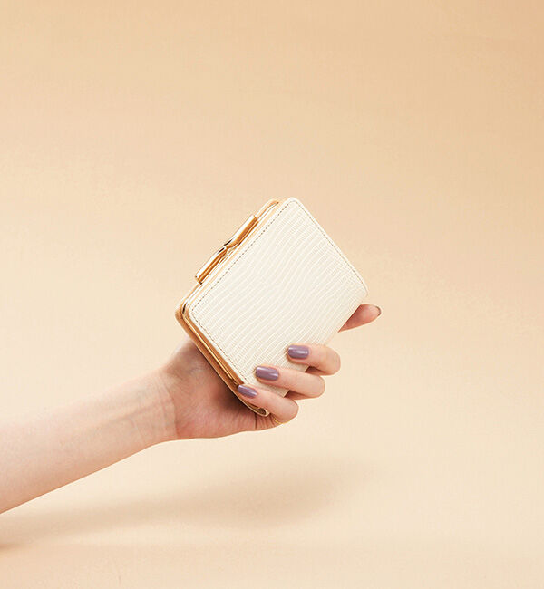 TOPKAPI 「イタリアンレザー・リザード型押し・がま口２つ折り財布 LUCIA[ルチア]」|財布|クリーム