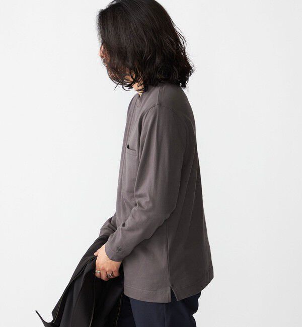 SHIPS「【WEB限定】SHIPS:〈抗菌・防臭〉テレワーク ビズ ワンポイントロゴ クルーネック長袖Tシャツ」|Tシャツ・カットソー|