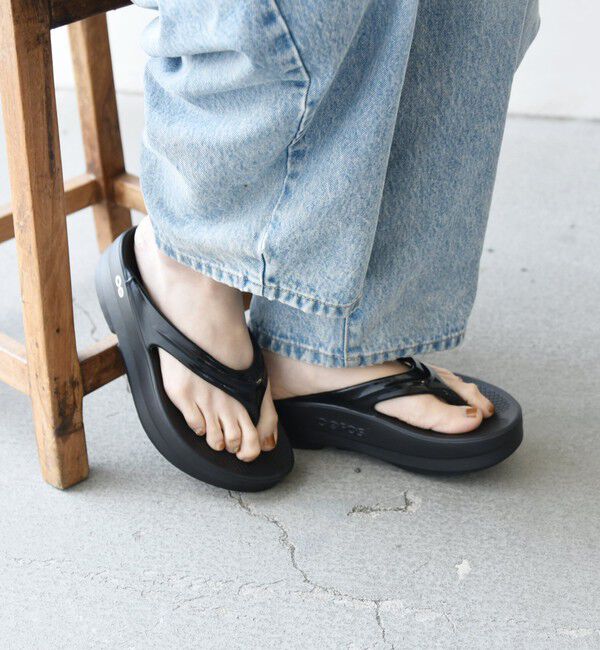 SHIPS any「OOFOS: OOMEGA ウーメガ トング サンダル」|サンダル|