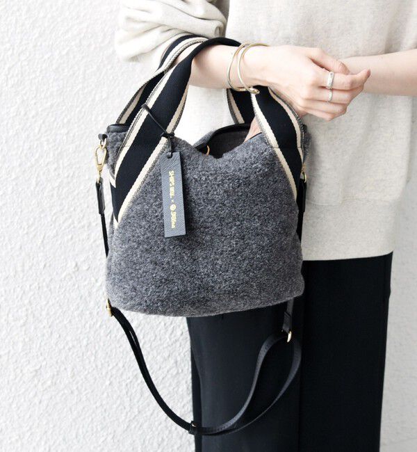 SHIPS any「《追加予約》【SHIPS any別注】Folna: 2WAY ライン リバーシブル ショルダー バッグ」|ショルダー・メッセンジャー|