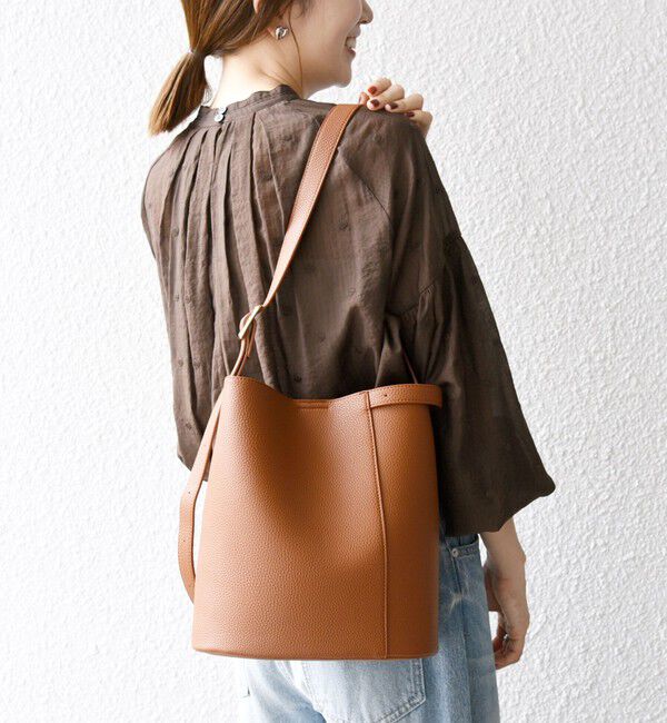 SHIPS any「VELETTO: ポシェット付き 3WAY ワンハンドル バケツ ショルダー バッグ」|ショルダー・メッセンジャー|キャメル