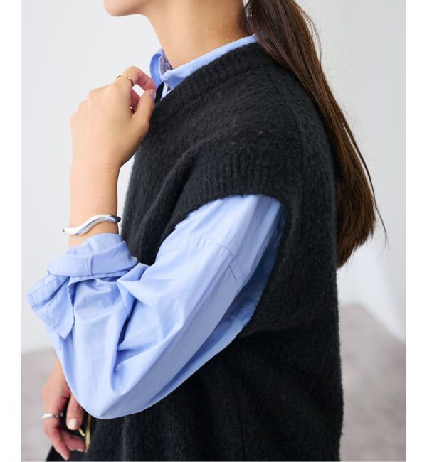 FRAMeWORK「ATON/エイトン WOOL CASHMERE BOUCLE V-NECK VEST」|ニット・セーター|