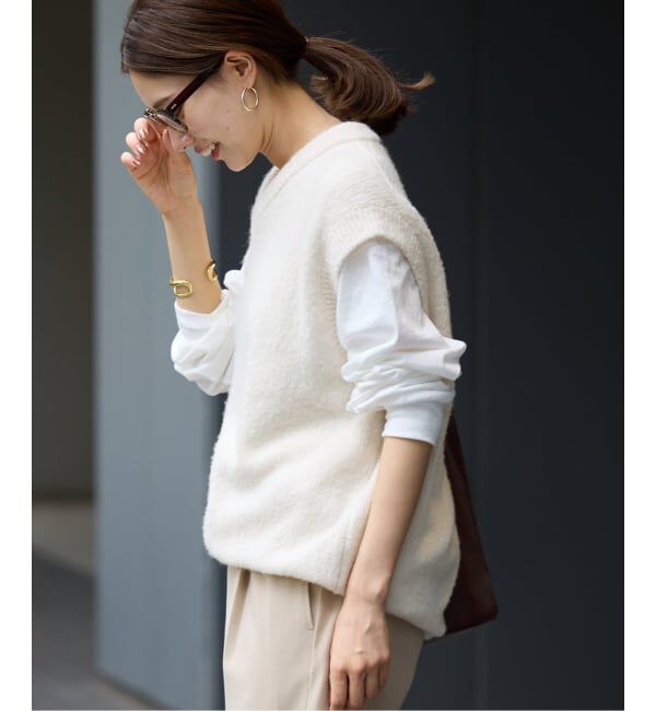 FRAMeWORK「ATON/エイトン WOOL CASHMERE BOUCLE V-NECK VEST」|ニット・セーター|
