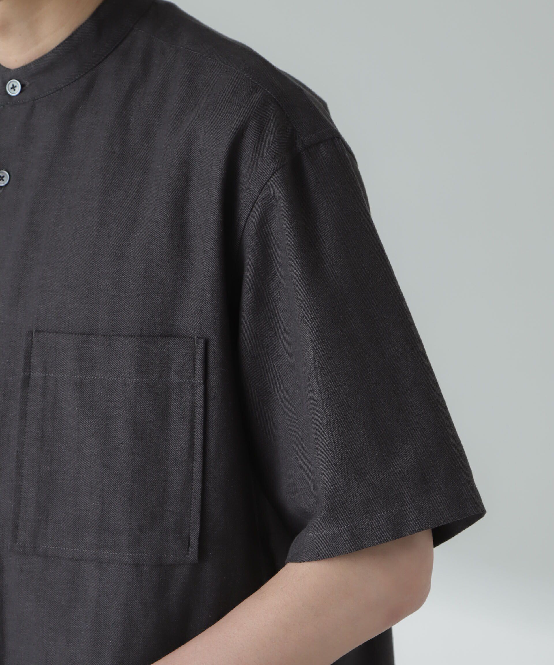 nano･universe「リネンコットンヘリンボーンバンドカラーシャツ」|シャツ・ブラウス|