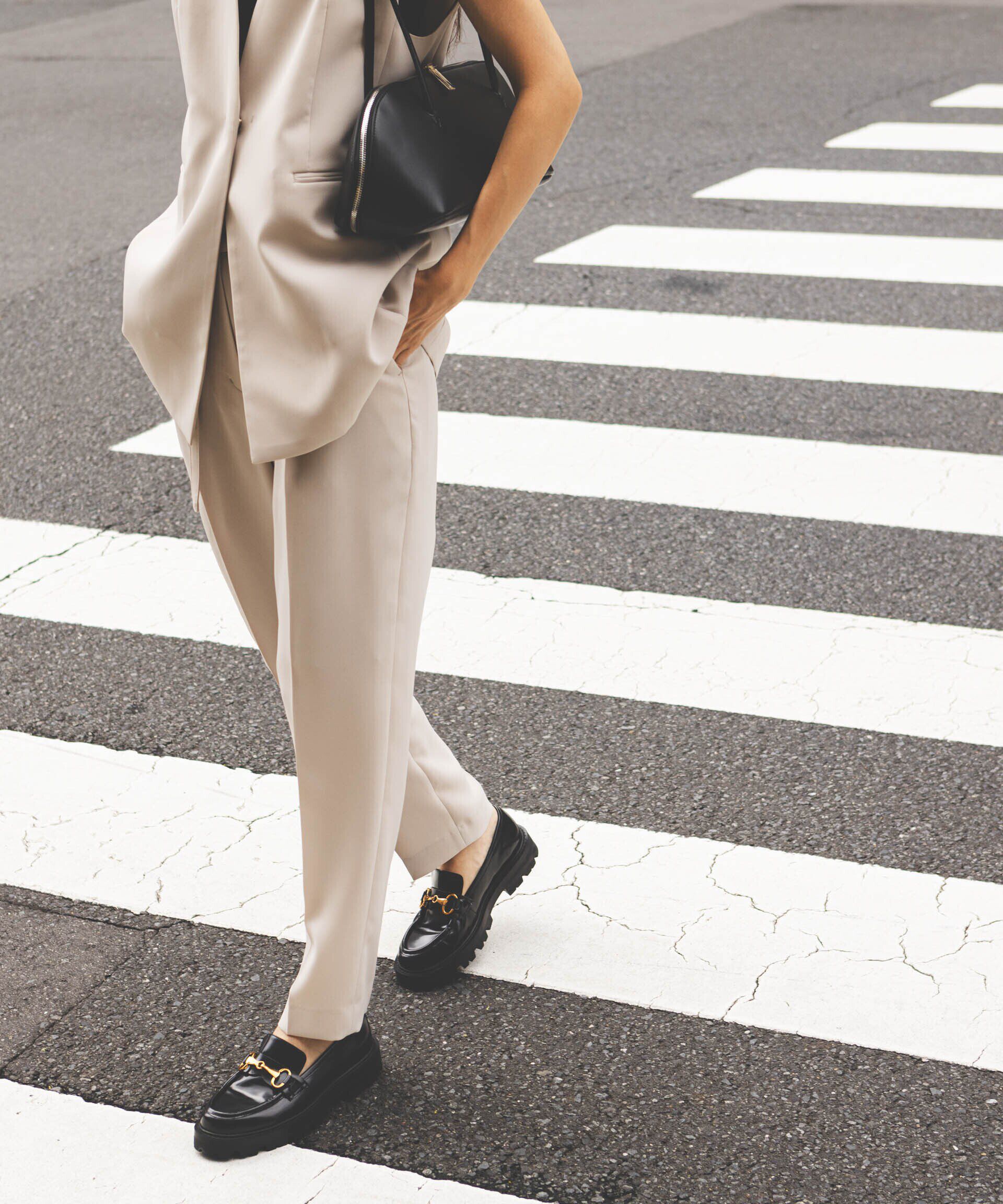 nano･universe「ｲｰｼﾞｰｹｱﾀﾞﾌﾞﾙｸﾛｽ ﾍﾞﾙﾄ付きﾀｯｸﾃｰﾊﾟｰﾄﾞﾊﾟ」|チノ|グレージュ3