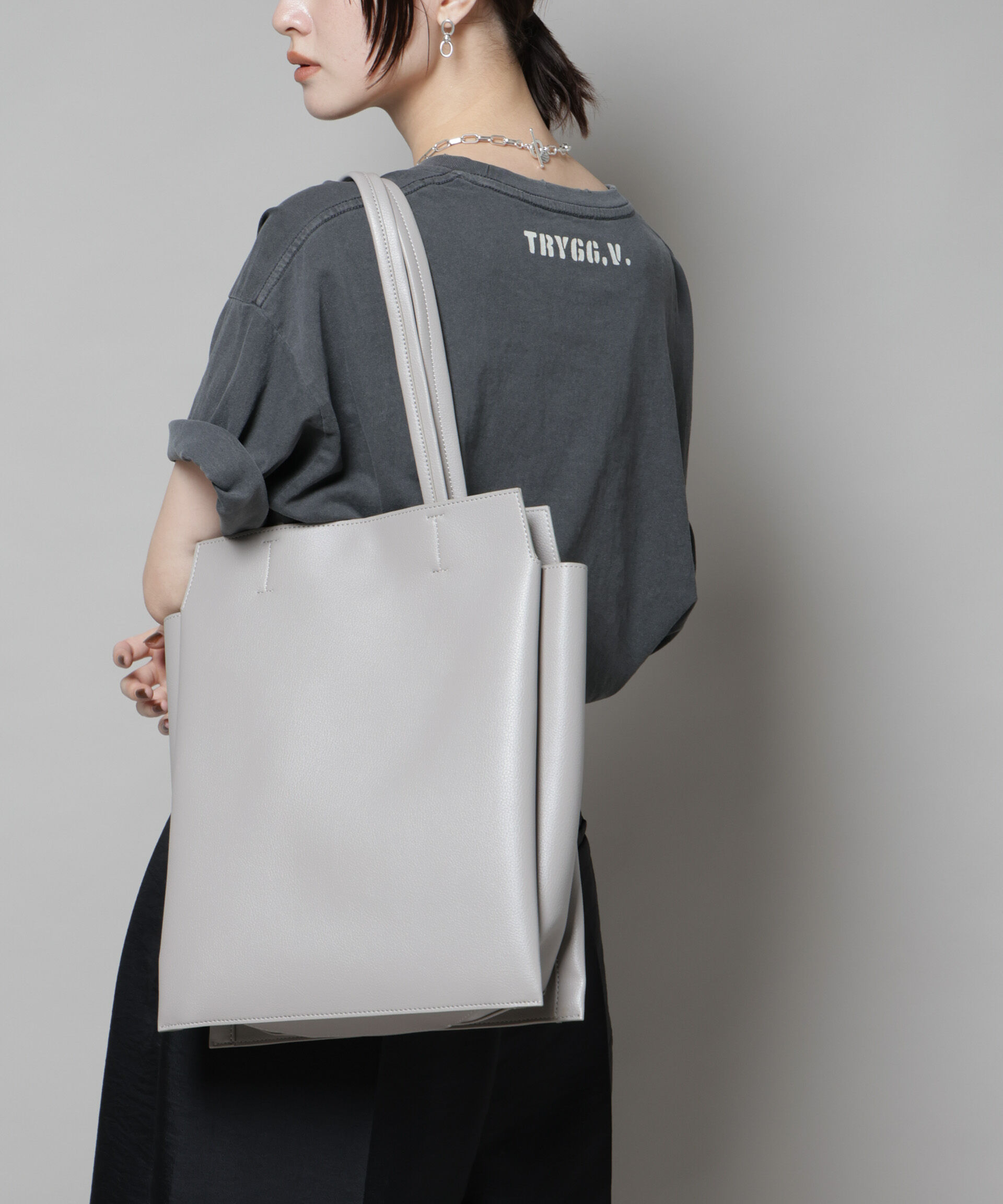 nano･universe「縦長トートバッグ」|ショルダー・メッセンジャー|グレー