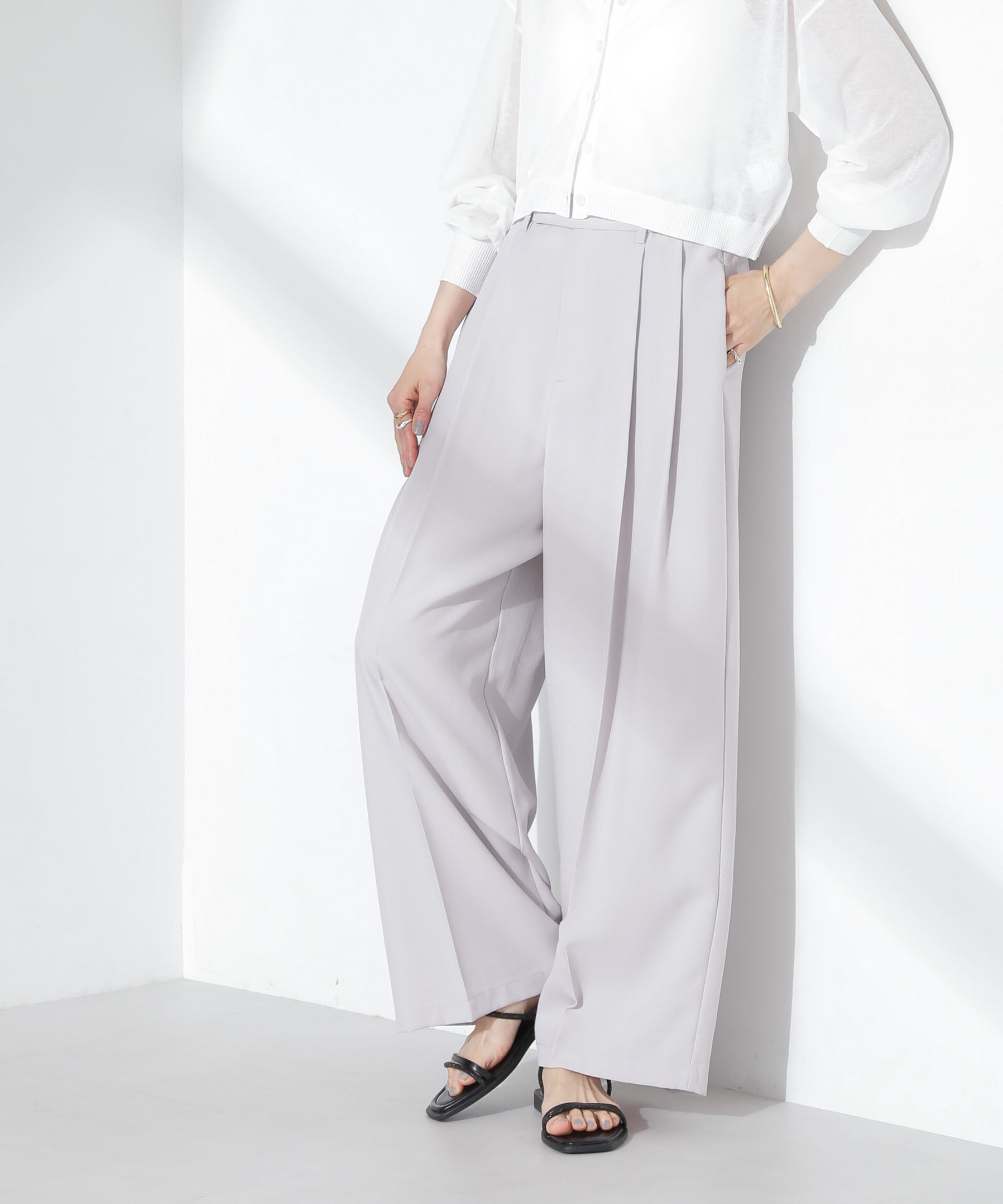 nano･universe「ツータックパンツ」|チノ|