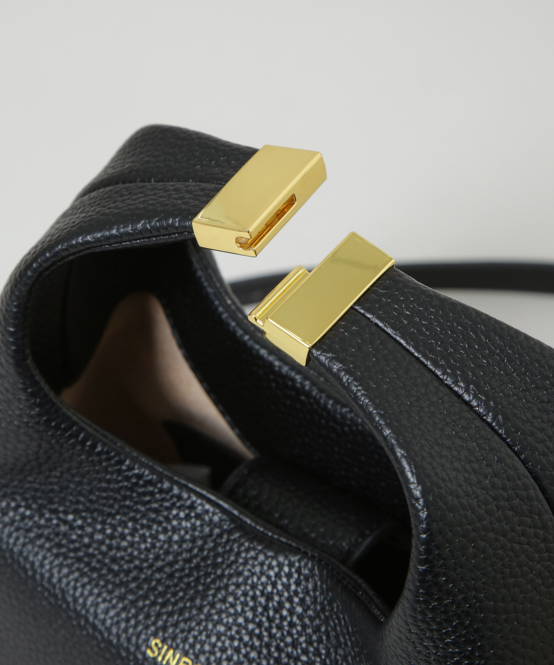  「SINBONO/Vivienne Small クロスボディバッグ」|ショルダー・メッセンジャー|