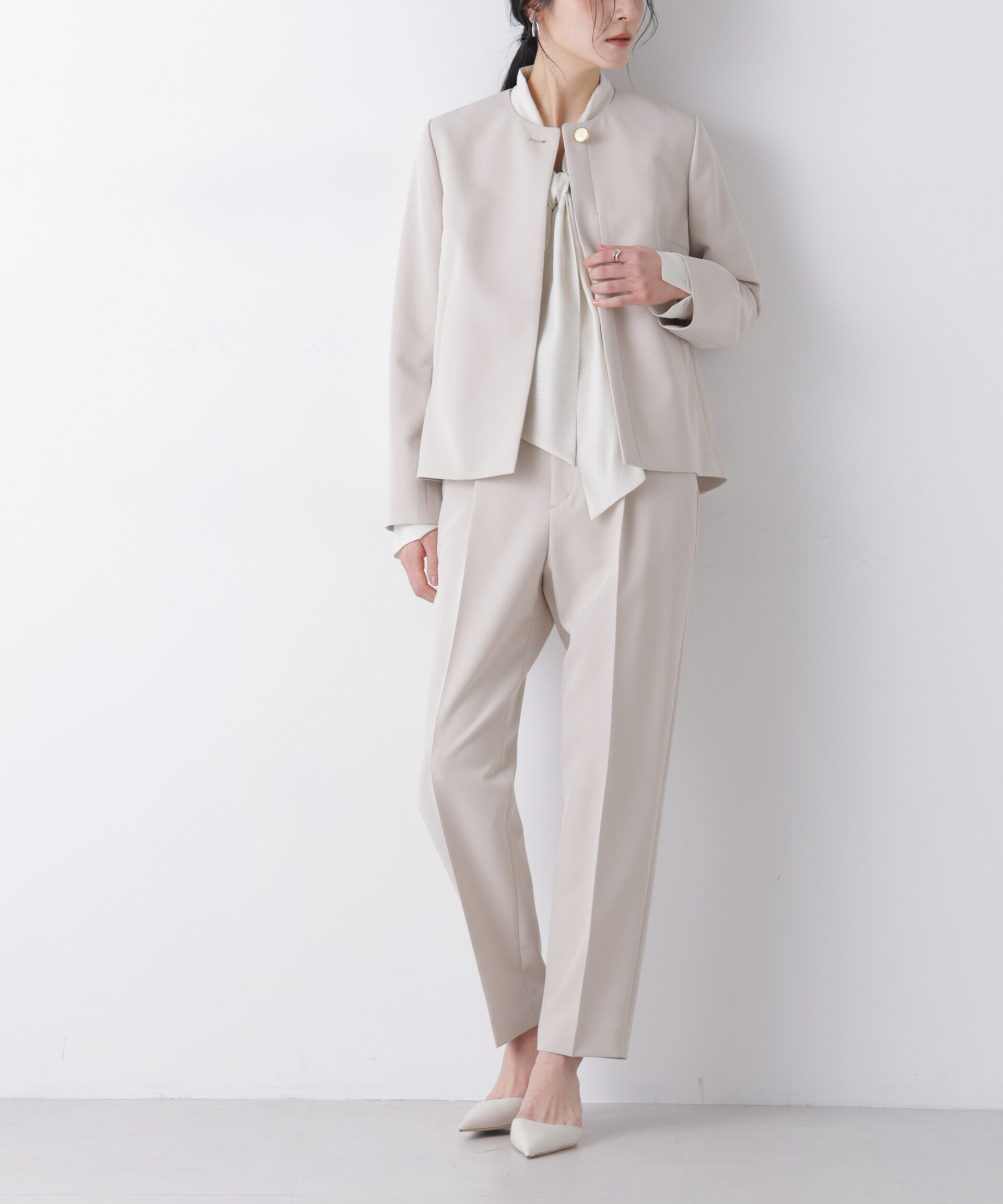 nano･universe「デイリーファンクション タックテーパードパンツ(セットアップ可)」|チノ|アイボリー7