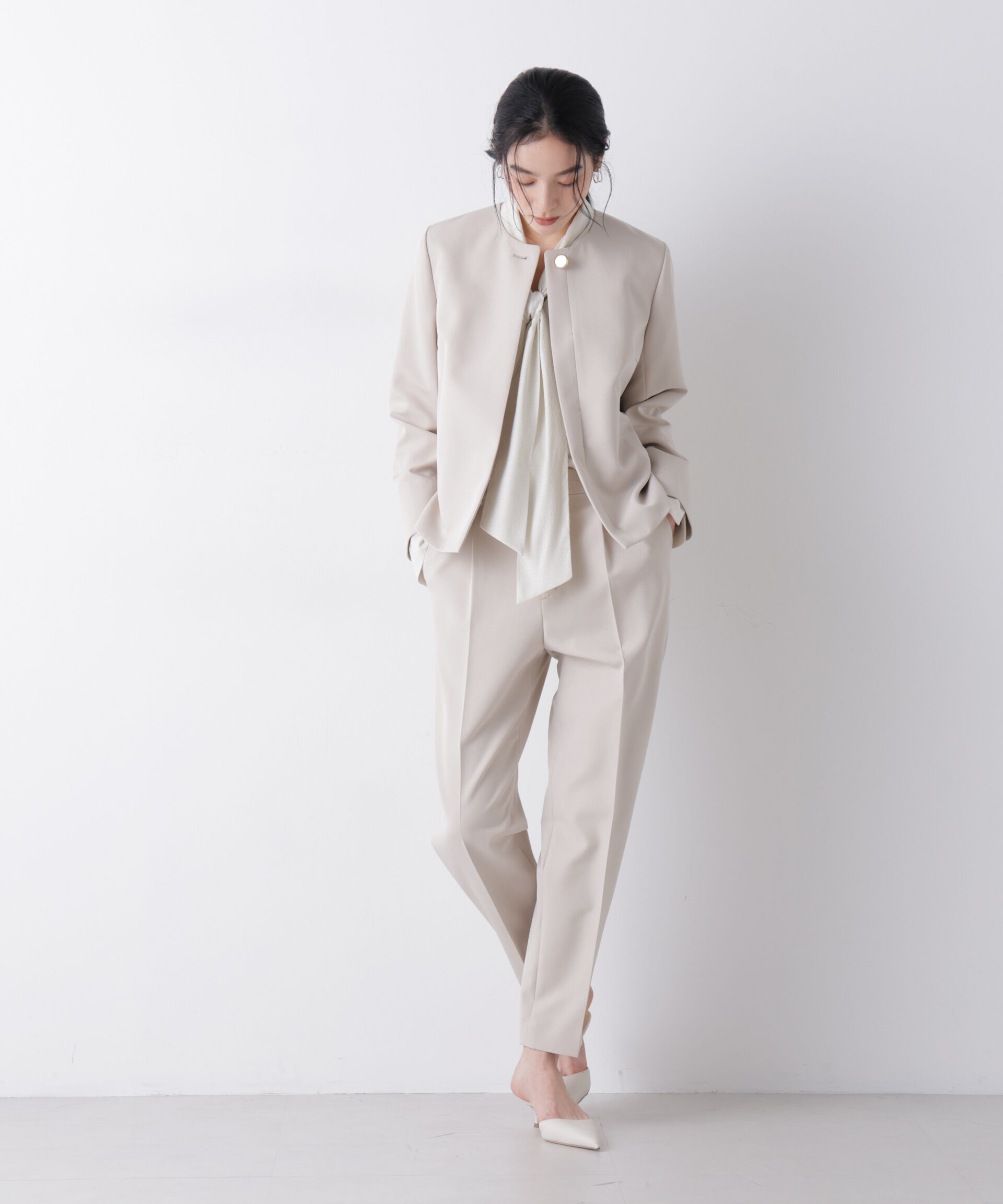 nano･universe「デイリーファンクション タックテーパードパンツ(セットアップ可)」|チノ|