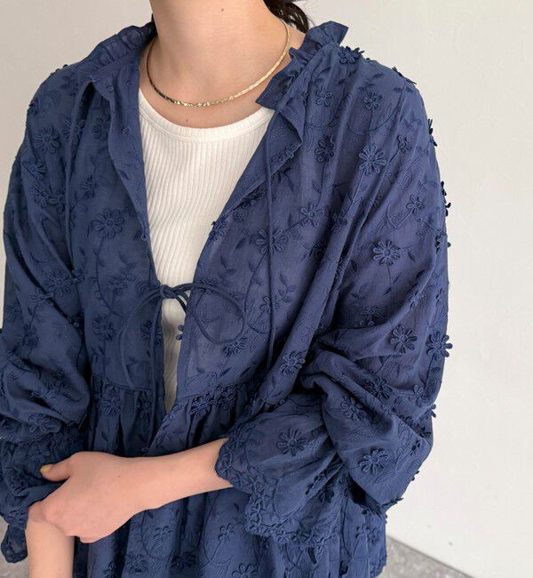 fredy emue「3D刺繍スカラップ前開きブラウス」|シャツ・ブラウス|