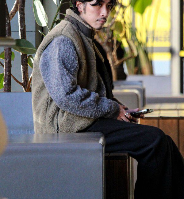 GLOSTER「【2WAYで着回せる】【UNISEX】GLOSTER配色別注 TAIONボア&times;ダウンベスト」|ダウンベスト・ベスト|