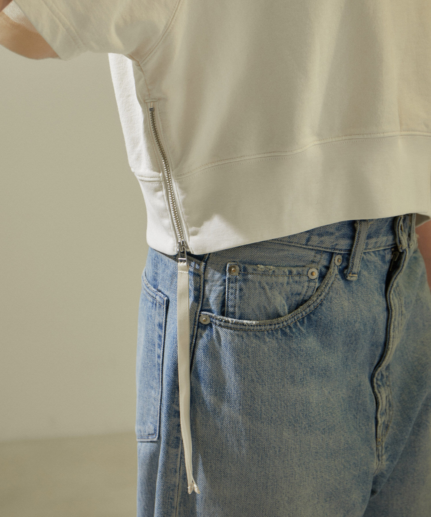 SALON adam et rope'「【WEB限定】サイドジップハーフスリーブスウェットTシャツ」|Tシャツ・カットソー|