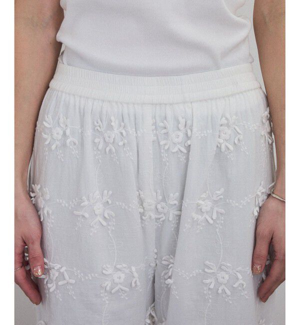 SALON adam et rope'「【WEB限定】3Dフラワーレースワイドパンツ［セットアップ対応］」|チノ|