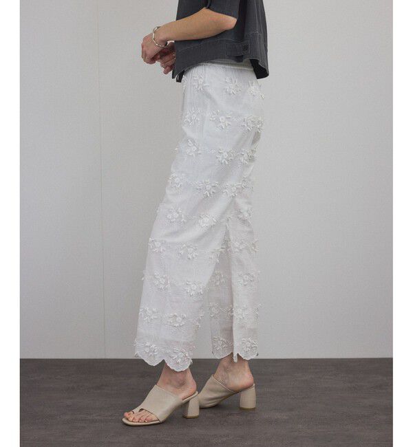 SALON adam et rope'「【WEB限定】3Dフラワーレースワイドパンツ［セットアップ対応］」|チノ|