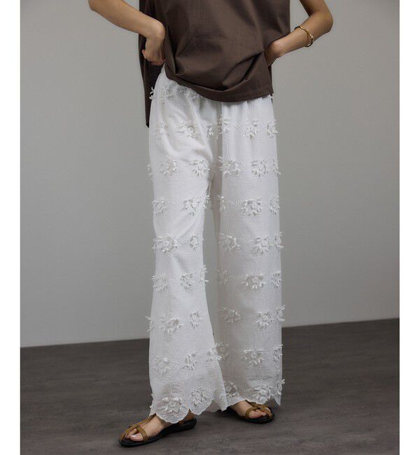 SALON adam et rope'「【WEB限定】3Dフラワーレースワイドパンツ［セットアップ対応］」|チノ|
