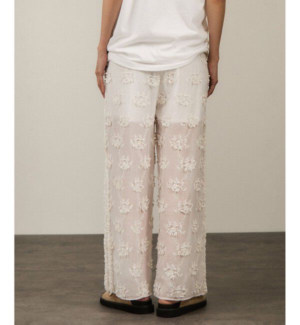 SALON adam et rope'「【crinkle crinkle crinkle】別注3D刺繍サイドフリルパンツ」|チノ|