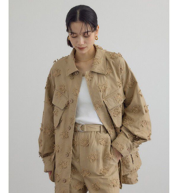 SALON adam et rope'「【crinkle crinkle crinkle】3Dエンブロイダリーミリタリーシャツ」|シャツ・ブラウス|