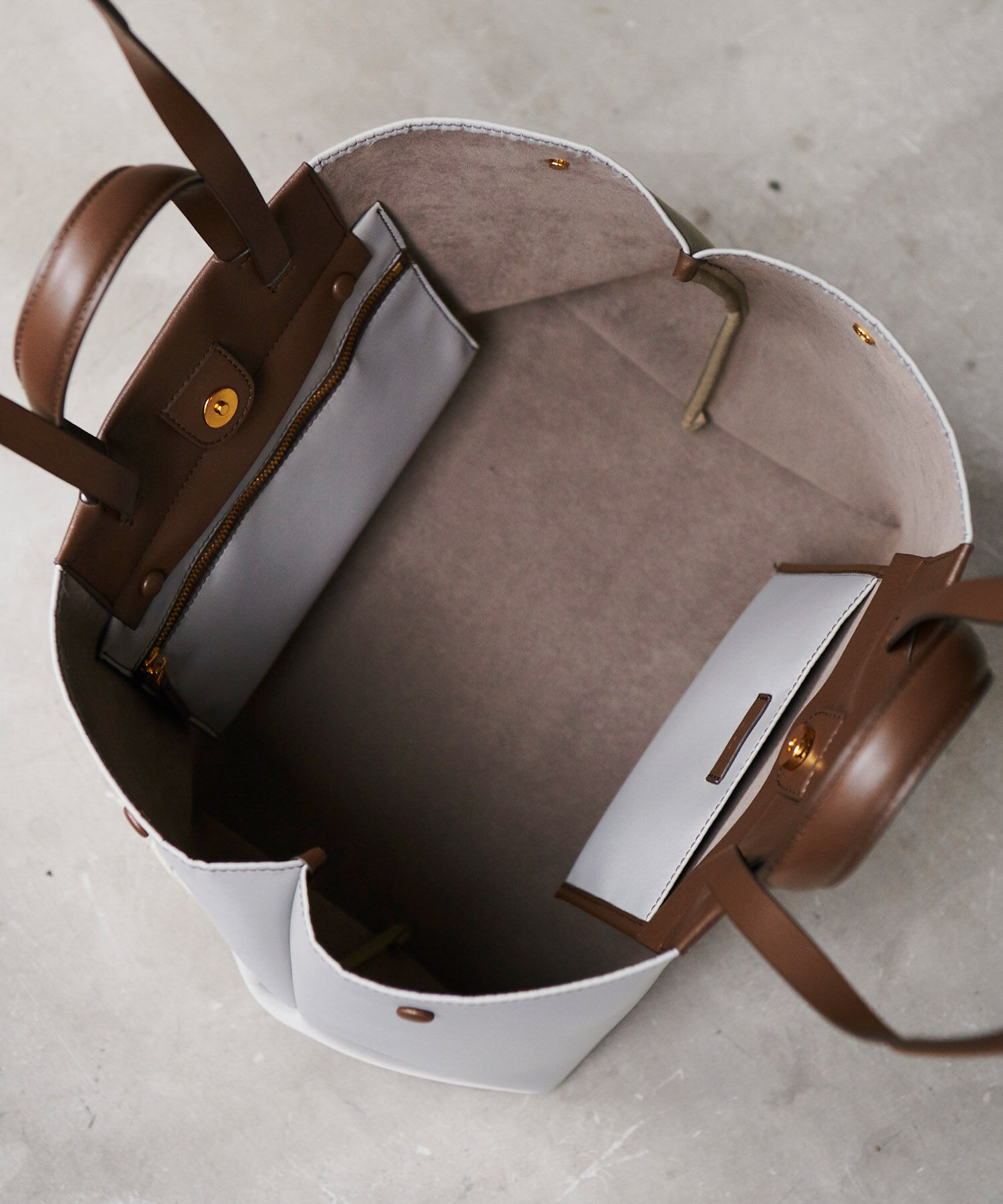 ROPE「【E&rsquo;POR】【A4対応】【撥水/雨の日】D BAG Large」|ハンドバッグ|