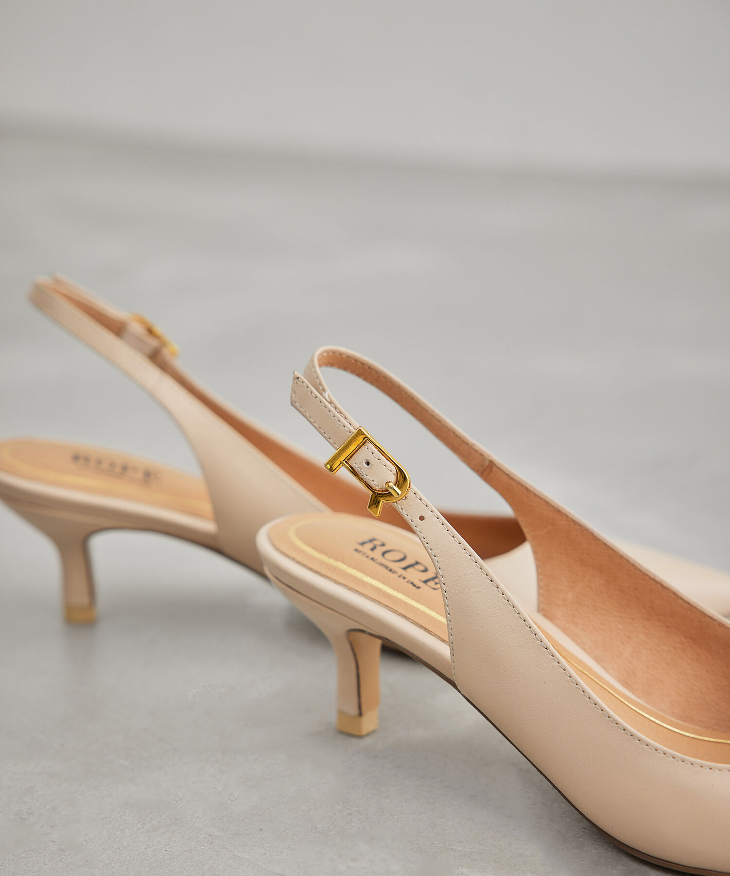 ROPE「リアルレザーバックスリングパンプス」|パンプス|