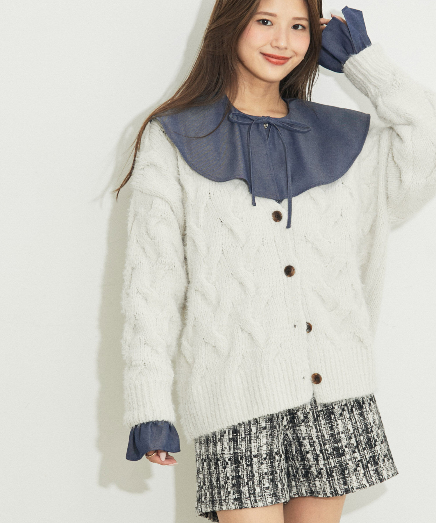 vis-a-vis「【WEB限定】キャンディスリーブシャンブレーフリルカラーブラウス」|シャツ・ブラウス|