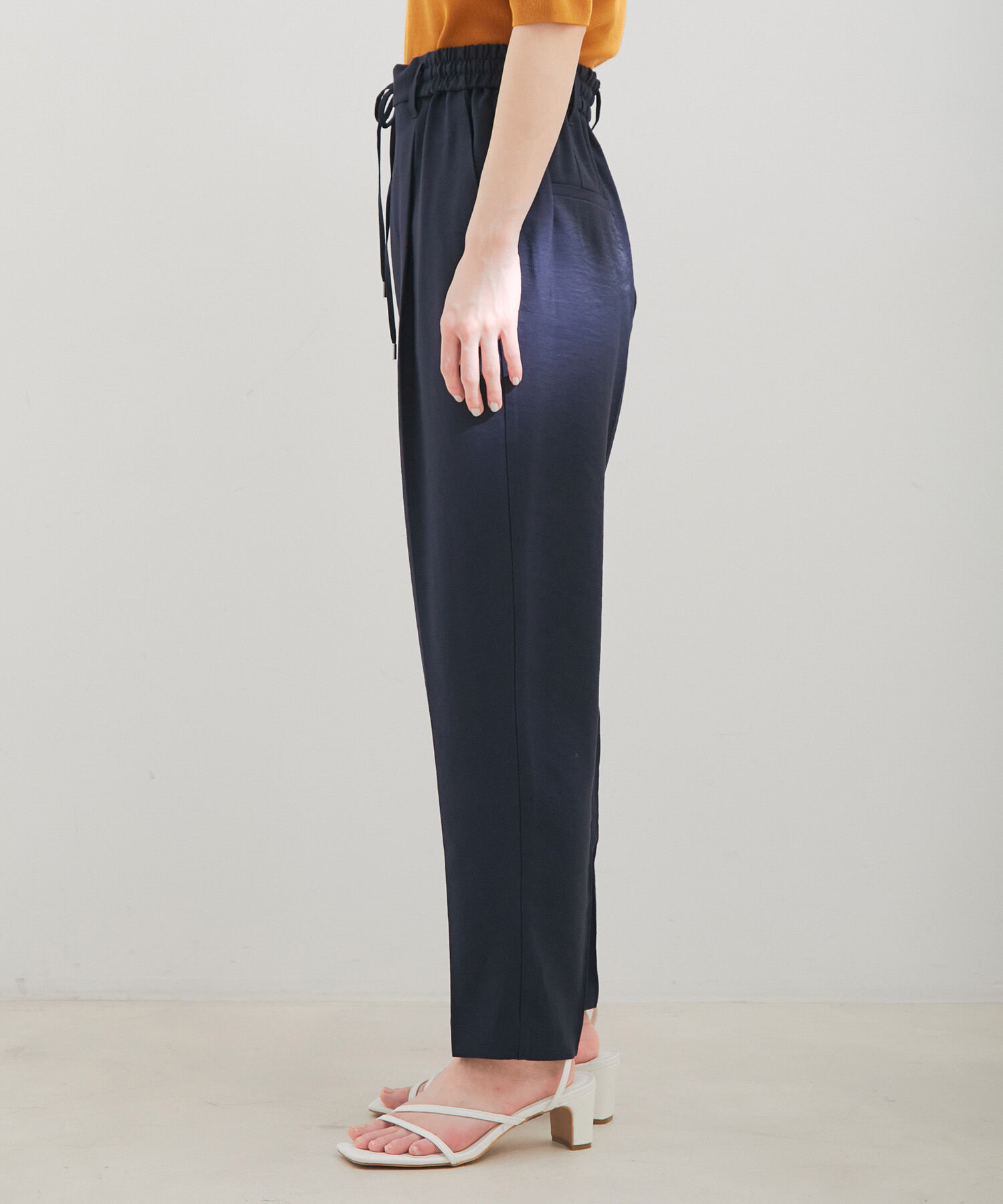 VIS「【接触冷感・洗える】イージーテーパードパンツ」|スラックス|